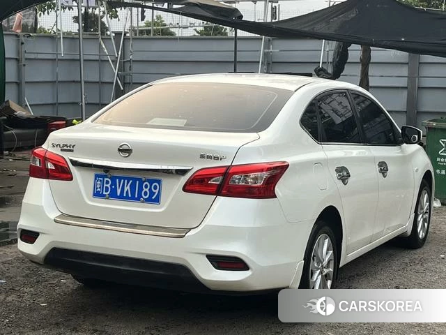 Nissan Sylphy 2022 Белый из Китая, фото 2