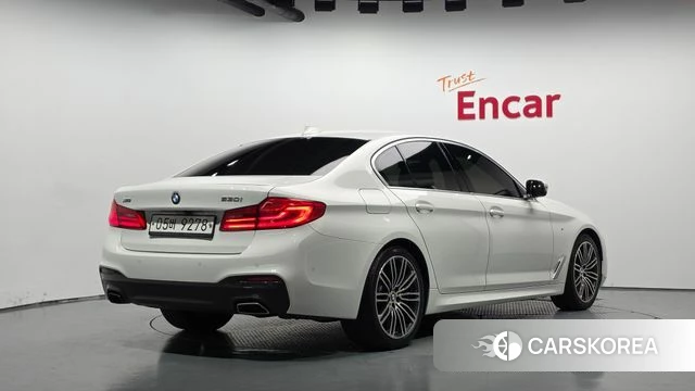 BMW 5 Series (G30) id 4943831 из Кореи 12