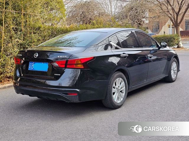 Nissan Altima 2021 Черный из Китая, фото 3