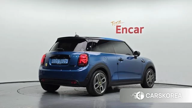 Mini Cooper Electric id 4958674 из Кореи 12