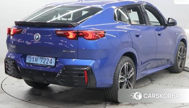 BMW iX2 (U10) 2024 Синий из Кореи, фото 2
