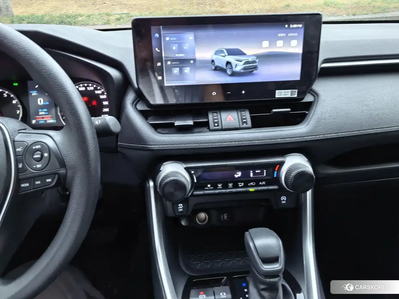 Toyota RAV4 2025 Черный из Китая, фото 5
