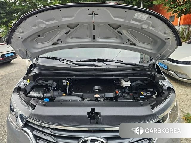 Hyundai The New Grand Starex id 4982297 из Кореи 12