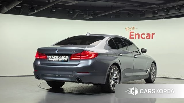 BMW 5 Series (G30) id 5048552 из Кореи 12