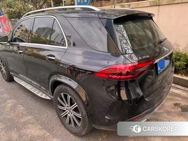 Mercedes-Benz GLE 2025 Черный из Китая, фото 2