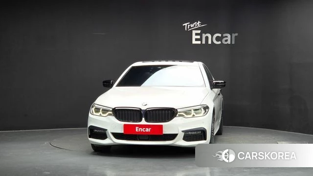 BMW 5 Series (G30) id 5035153 из Кореи 12