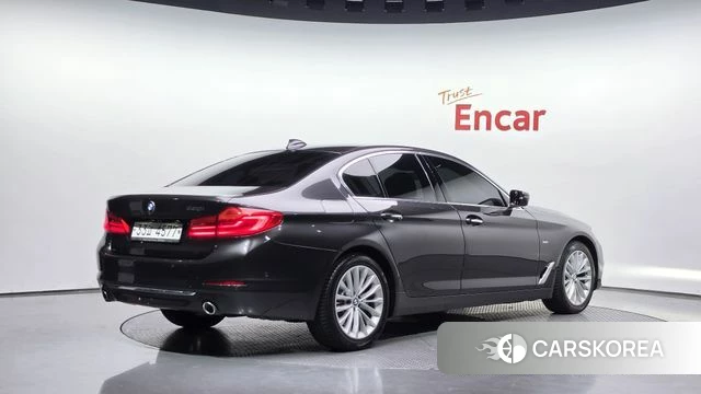 BMW 5 Series (G30) id 4978201 из Кореи 12