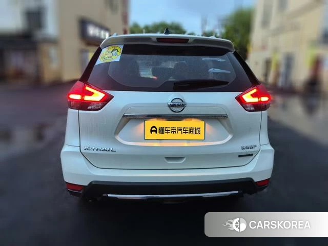 Nissan X-Trail 2020 Белый из Китая, фото 2