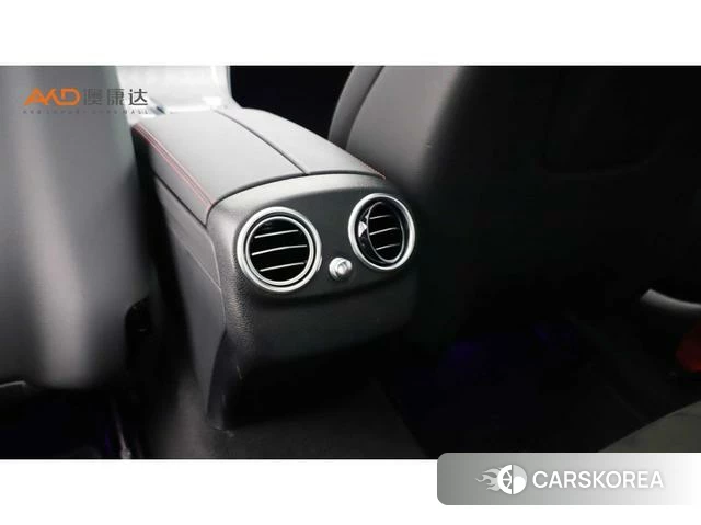 Mercedes-Benz C-class 2023 Белый из Китая, фото 2