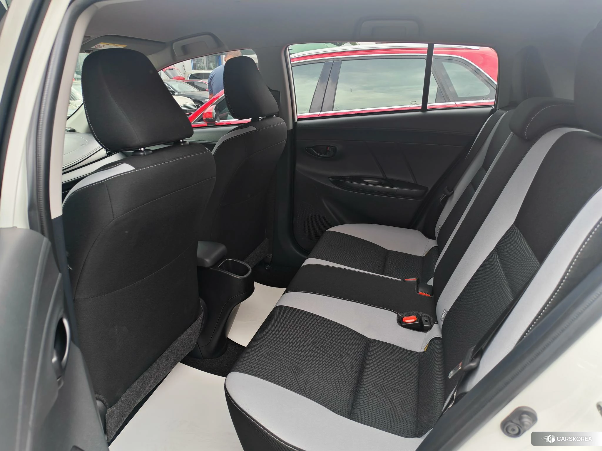 Toyota Yaris L 2021 Белый из Китая, фото 4