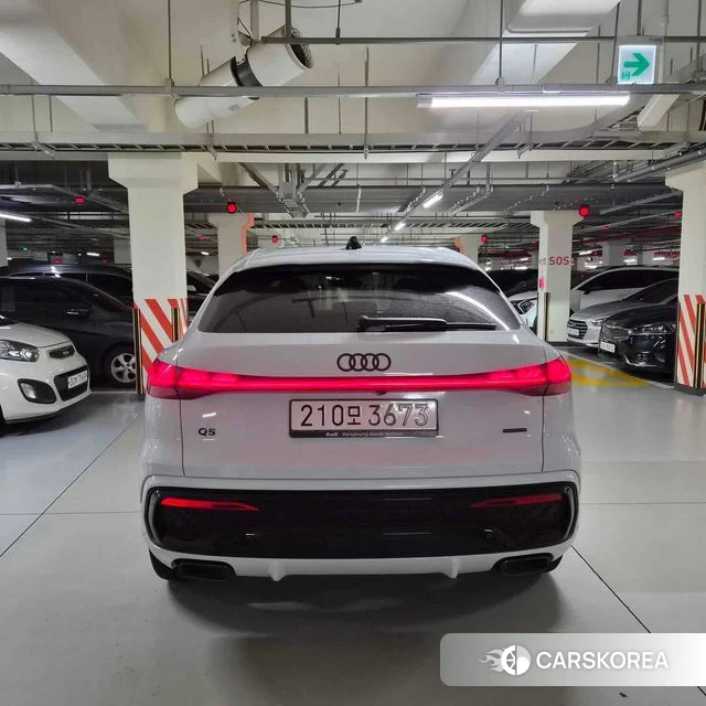 Audi Q5 (80A) 2025 Белый из Кореи, фото 2