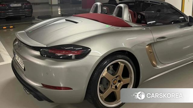 Porsche 718 Boxster 2021 Серебристо-серый из Кореи, фото 5