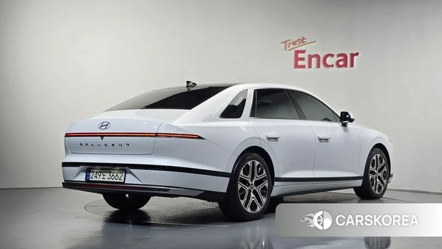 Hyundai Grandeur (GN7) id 4990859 из Кореи 12