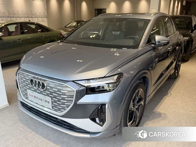 Audi Q4 2025 Синий из Китая, фото 2