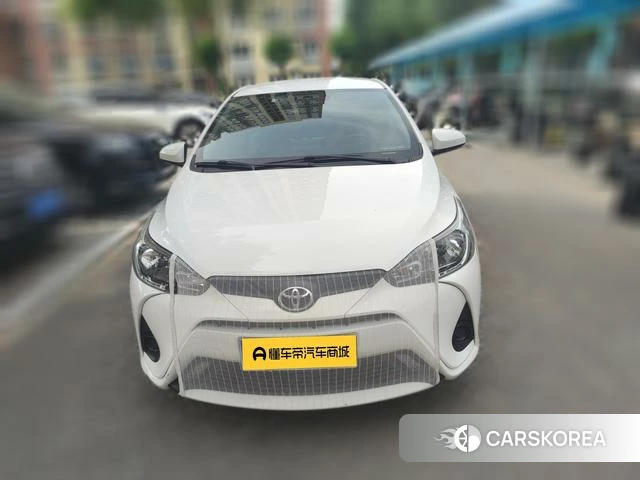 Toyota Yaris L 2021 Белый из Китая, фото 2