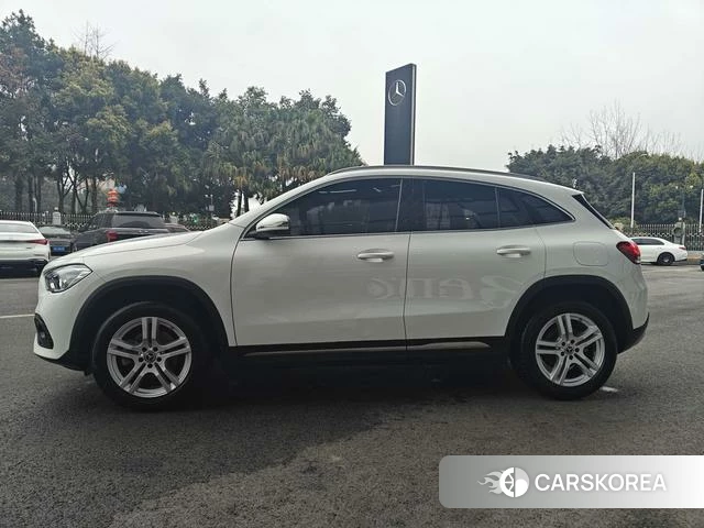 Mercedes-Benz GLA 2023 Белый из Китая, фото 6