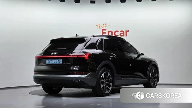 Audi e-Tron id 4992189 из Кореи 12