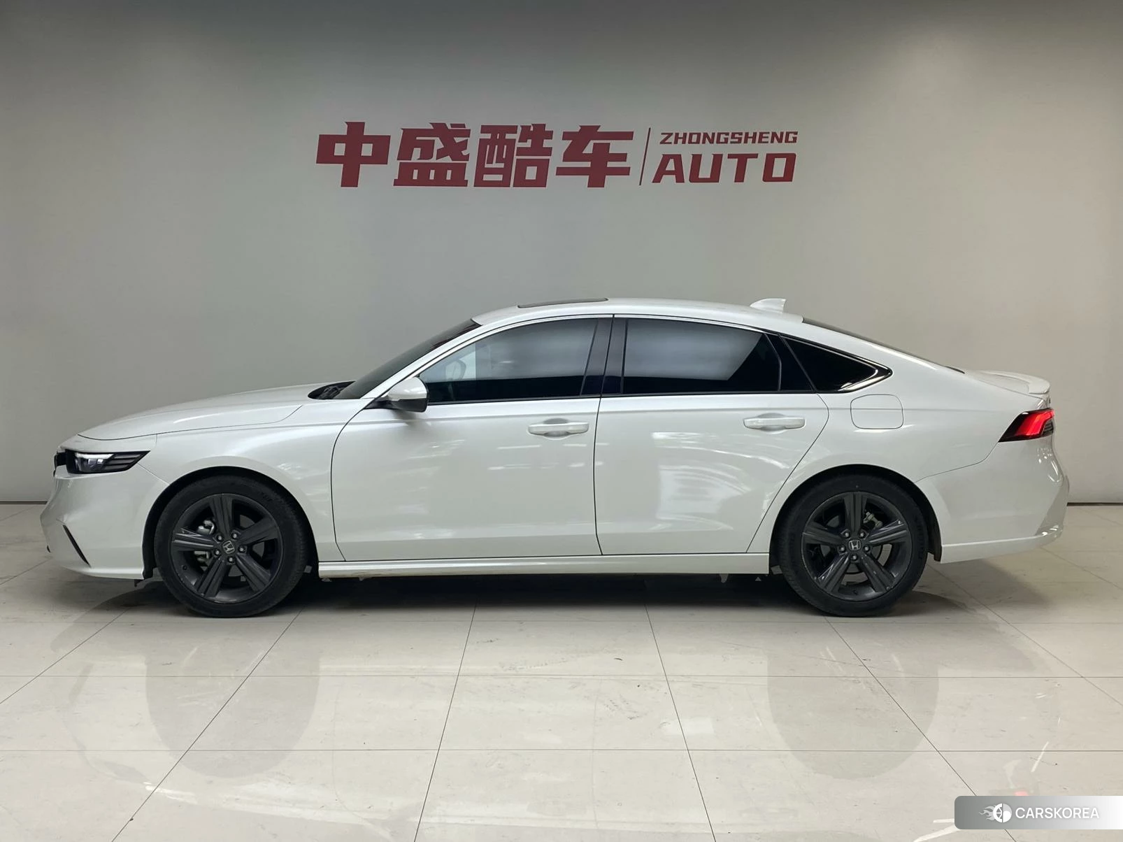 Honda Inspire 2023 Белый из Китая, фото 4