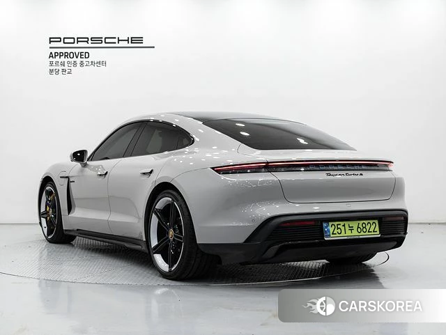 Porsche Taycan id 4950184 из Кореи 11