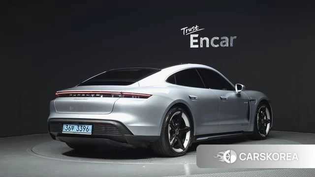 Porsche Taycan id 4923256 из Кореи 12
