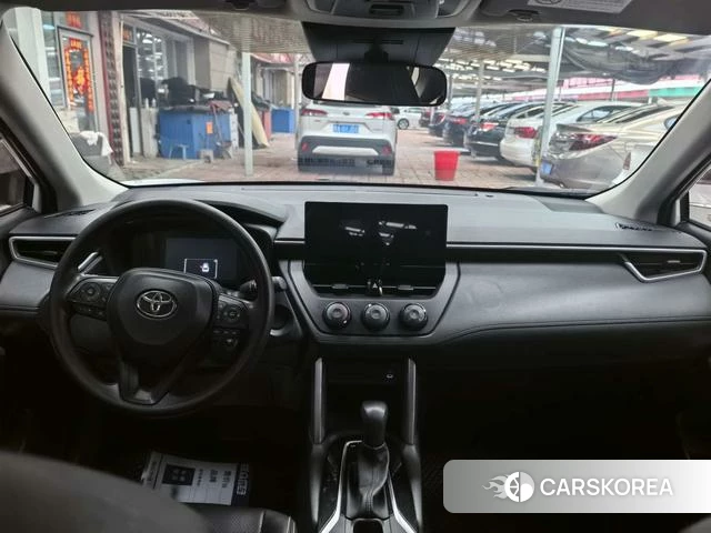 Toyota Corolla 2024 Белый из Китая, фото 2