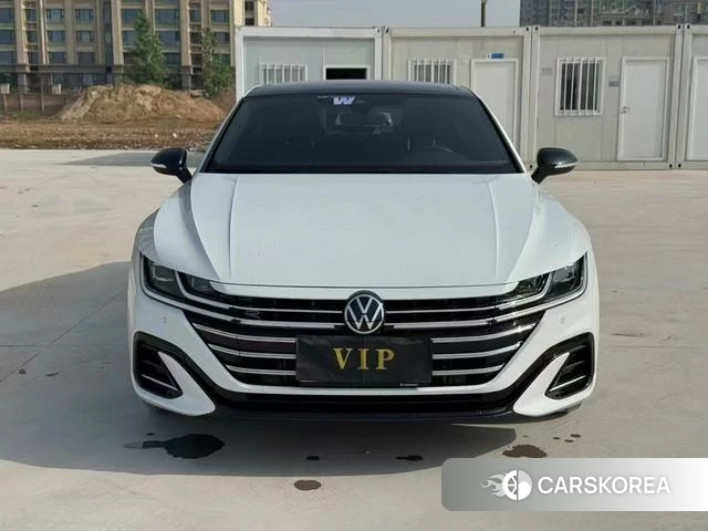 Volkswagen CC 2023 Белый из Китая, фото 2