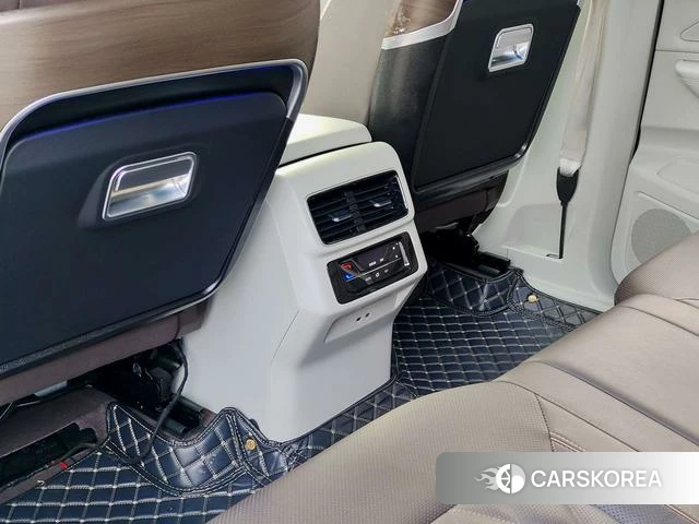 Volkswagen Tavendor 2023 Белый из Китая, фото 2