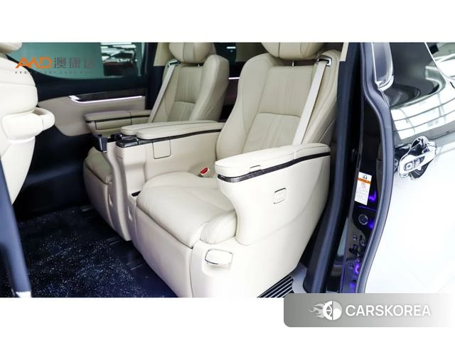 Toyota Alphard 2021 Черный из Китая, фото 3