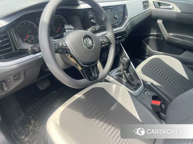 Volkswagen Polo 2021 Белый из Китая, фото 3
