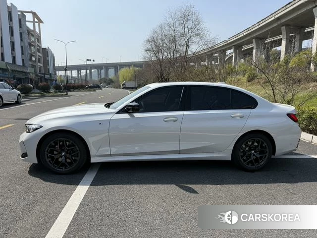 BMW 3 series 2026 Белый из Китая, фото 2