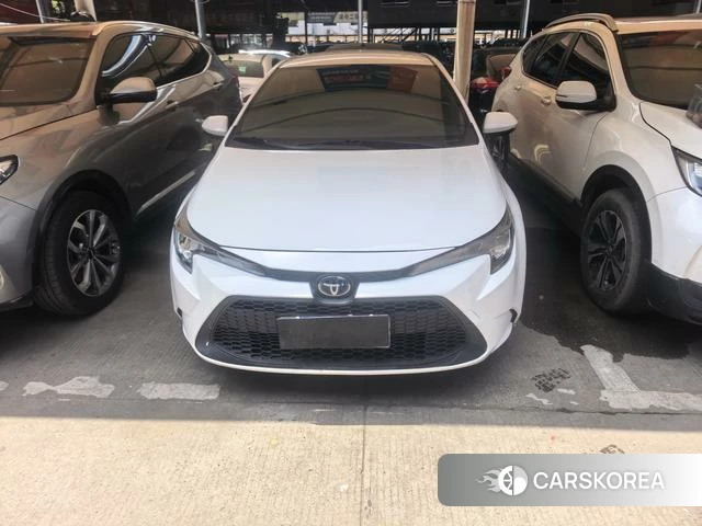 Toyota Levin 2021 Белый из Китая, фото 4