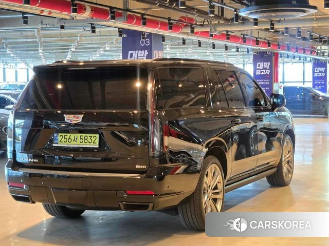 Cadillac Escalade 5th Generation 2025 Черный из Кореи, фото 2