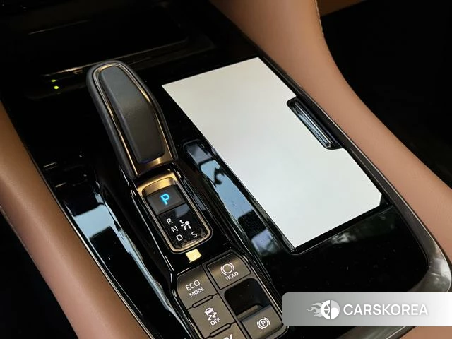 Toyota Alphard 2025 Черный из Китая, фото 2