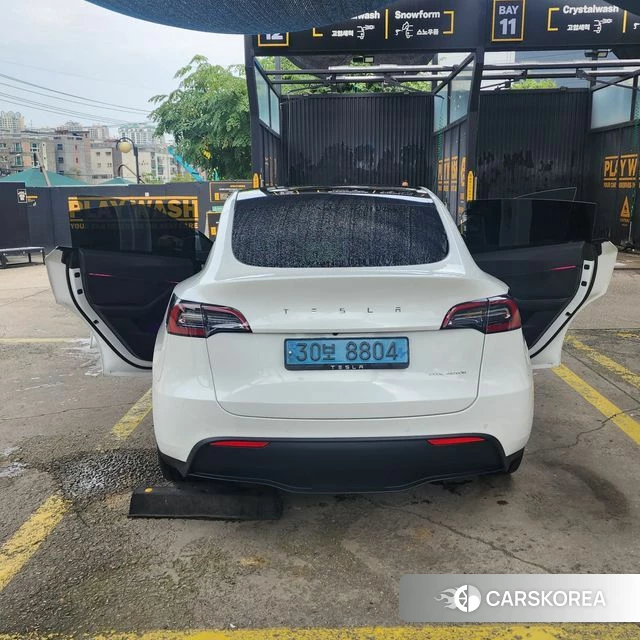 Tesla Model Y 2021 Белый из Кореи, фото 2