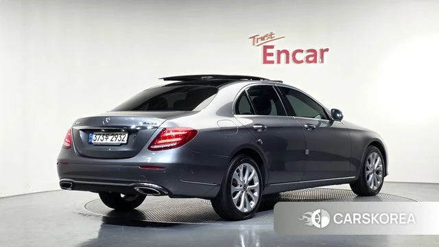 Mercedes-Benz E-Class W213 id 4952809 из Кореи 12