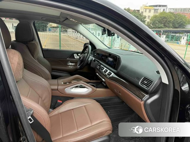 Mercedes-Benz GLE 2024 Черный из Китая, фото 3