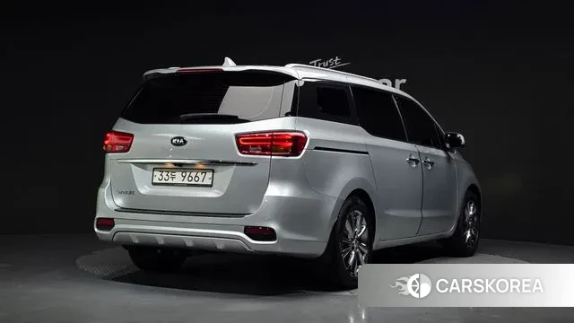 Kia The New Carnival id 3198611 из Кореи 12