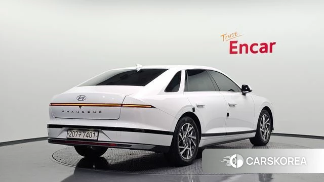 Hyundai Grandeur (GN7) id 5021407 из Кореи 12