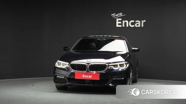 BMW 5 Series (G30) id 5036035 из Кореи 12