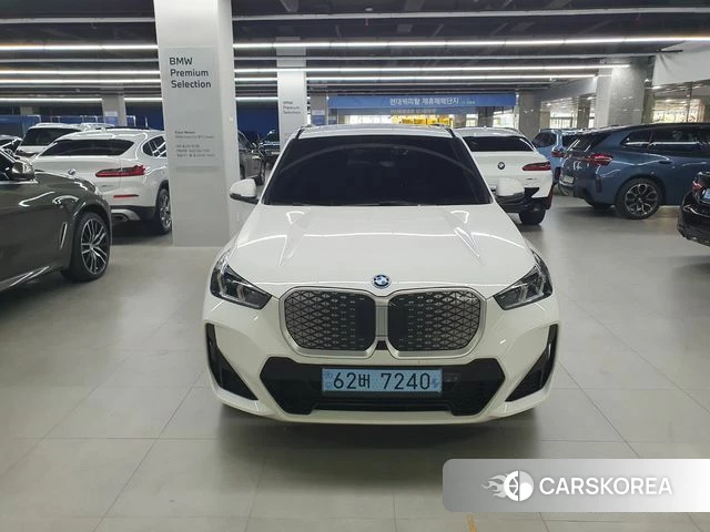 BMW iX1 (U11) 2025 Белый из Кореи, фото 2