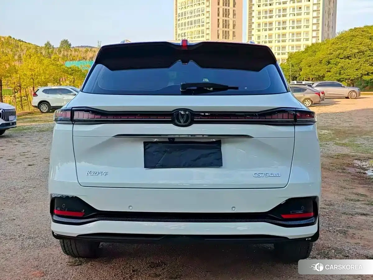 Chang'an CS75 2026 Белый из Китая, фото 2