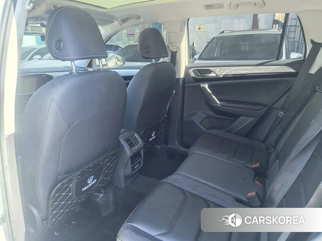 Volkswagen Tayron 2022 Белый из Китая, фото 2