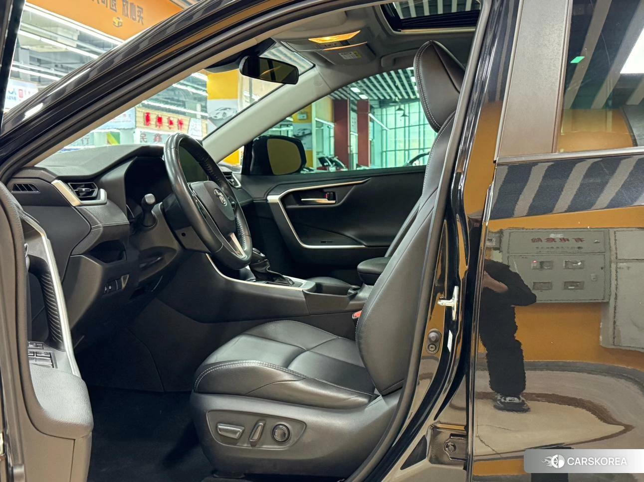Toyota Wildlander 2021 Черный из Китая, фото 4