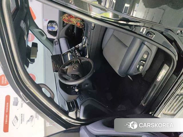 Lexus LX 2025 Черный из Китая, фото 2