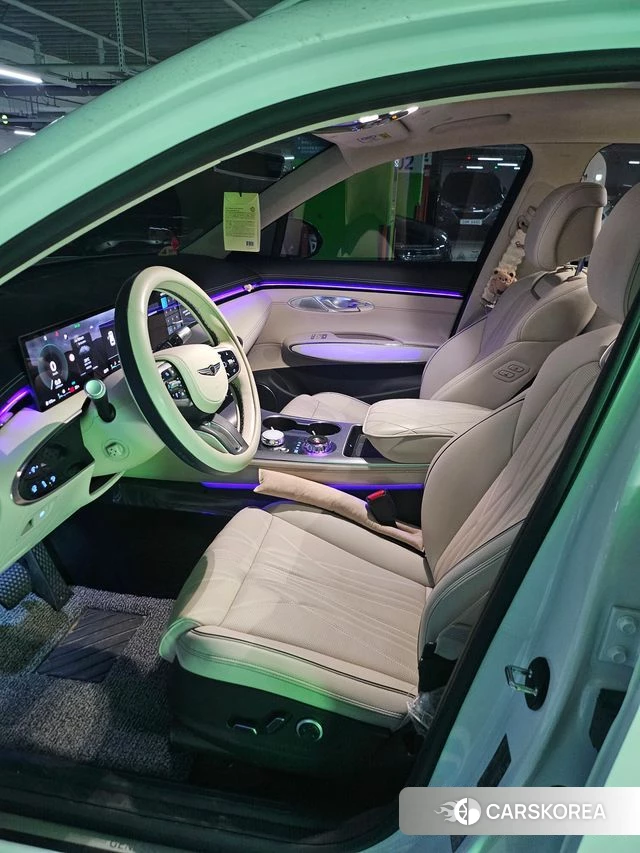 Genesis GV70 2025 Белый из Кореи, фото 2