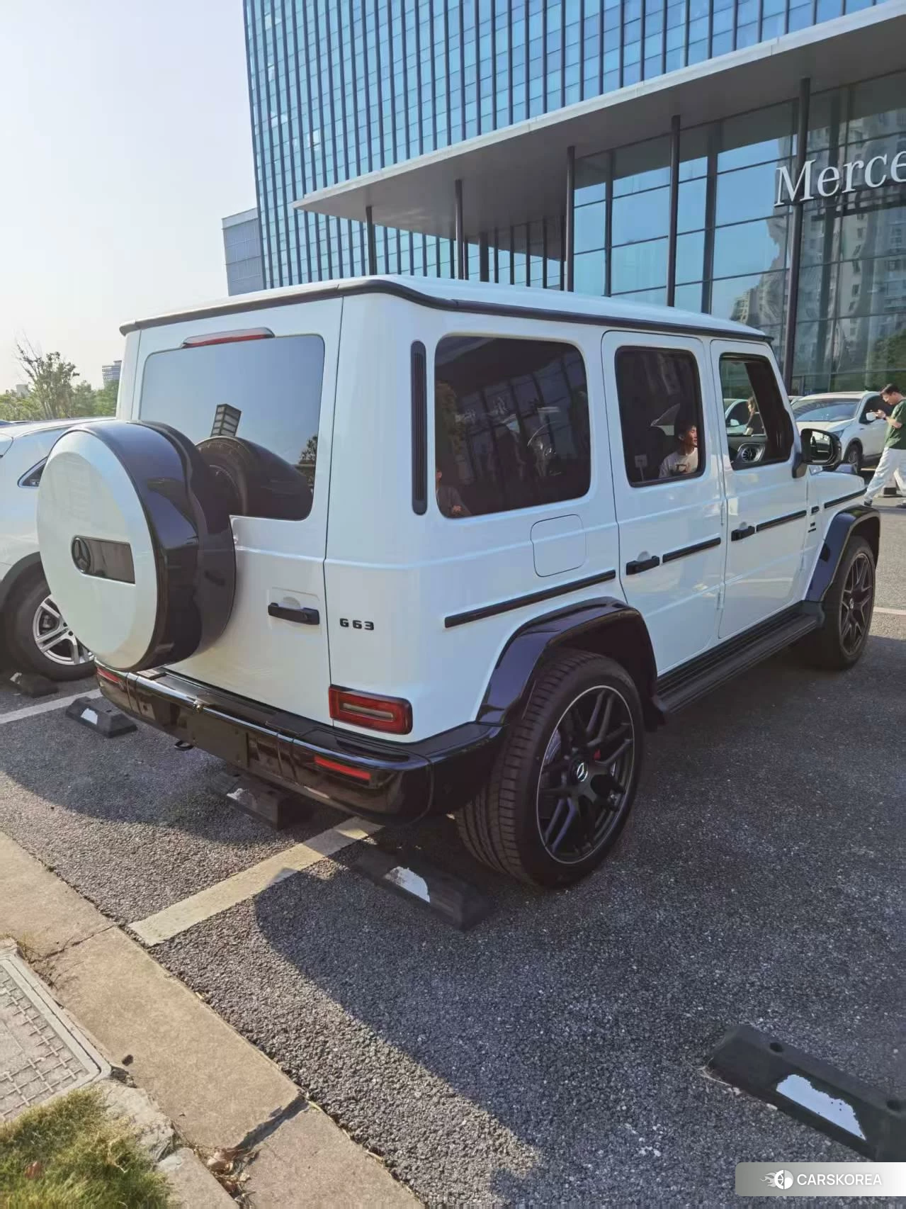 Mercedes-Benz AMG G-Class 2024 Белый из Китая, фото 2