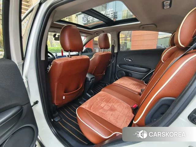 Honda Vezel 2021 Белый из Китая, фото 2
