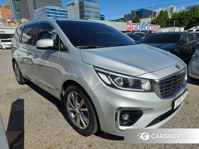 Kia The New Carnival 2018 Серебряный из Кореи, фото 5