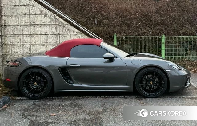 Porsche 718 Boxster 2018 Серый из Кореи, фото 5