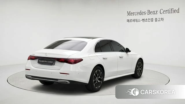 Mercedes-Benz E-Class W214 2025 Белый из Кореи, фото 4